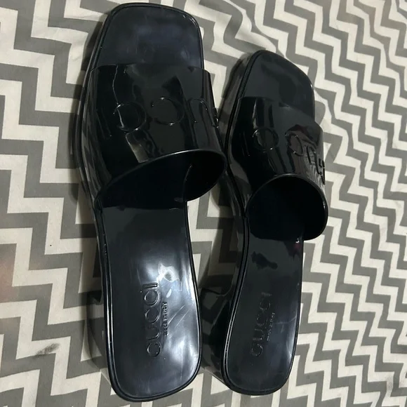 Gucci Black Sandals with Elegant Design Gucci Black Sandals with Block Heel and GG 39 - BOPF  main image 4